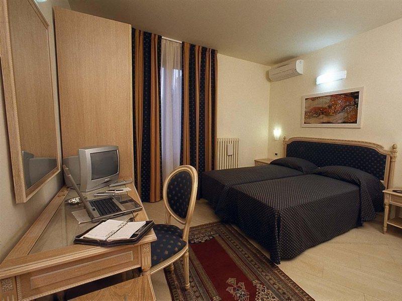 Anna's Hotel Florencia